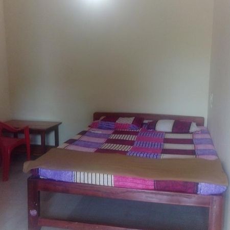 Radhabai Guest House Arambol Exterior photo