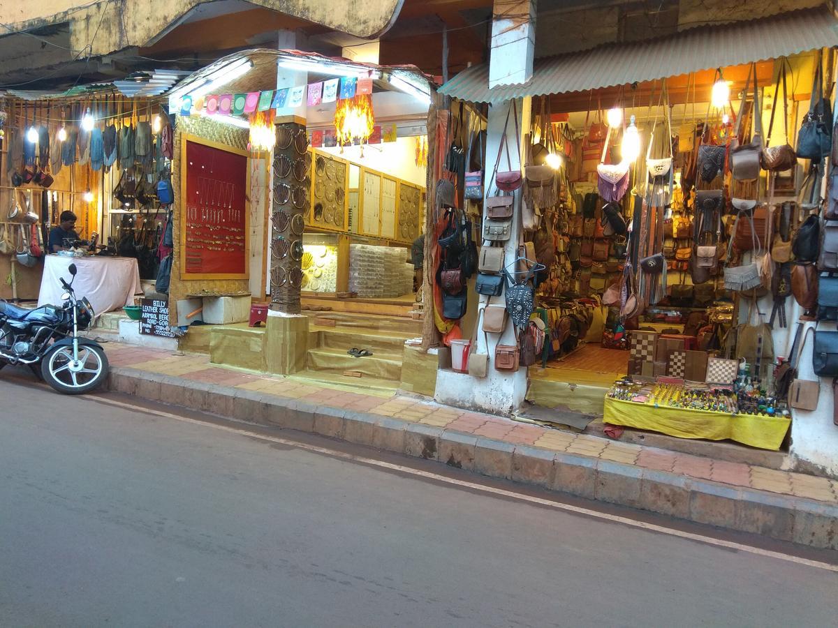 Radhabai Guest House Arambol Exterior photo